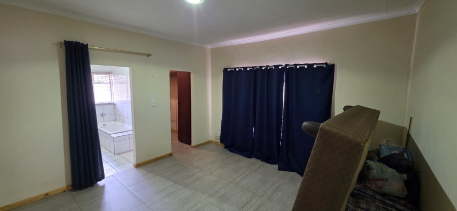 4 Bedroom Property for Sale in Oudorp North West